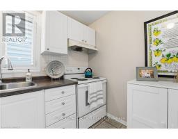 14 Dunton Lane, Brant, ON N3L4E2 Photo 12