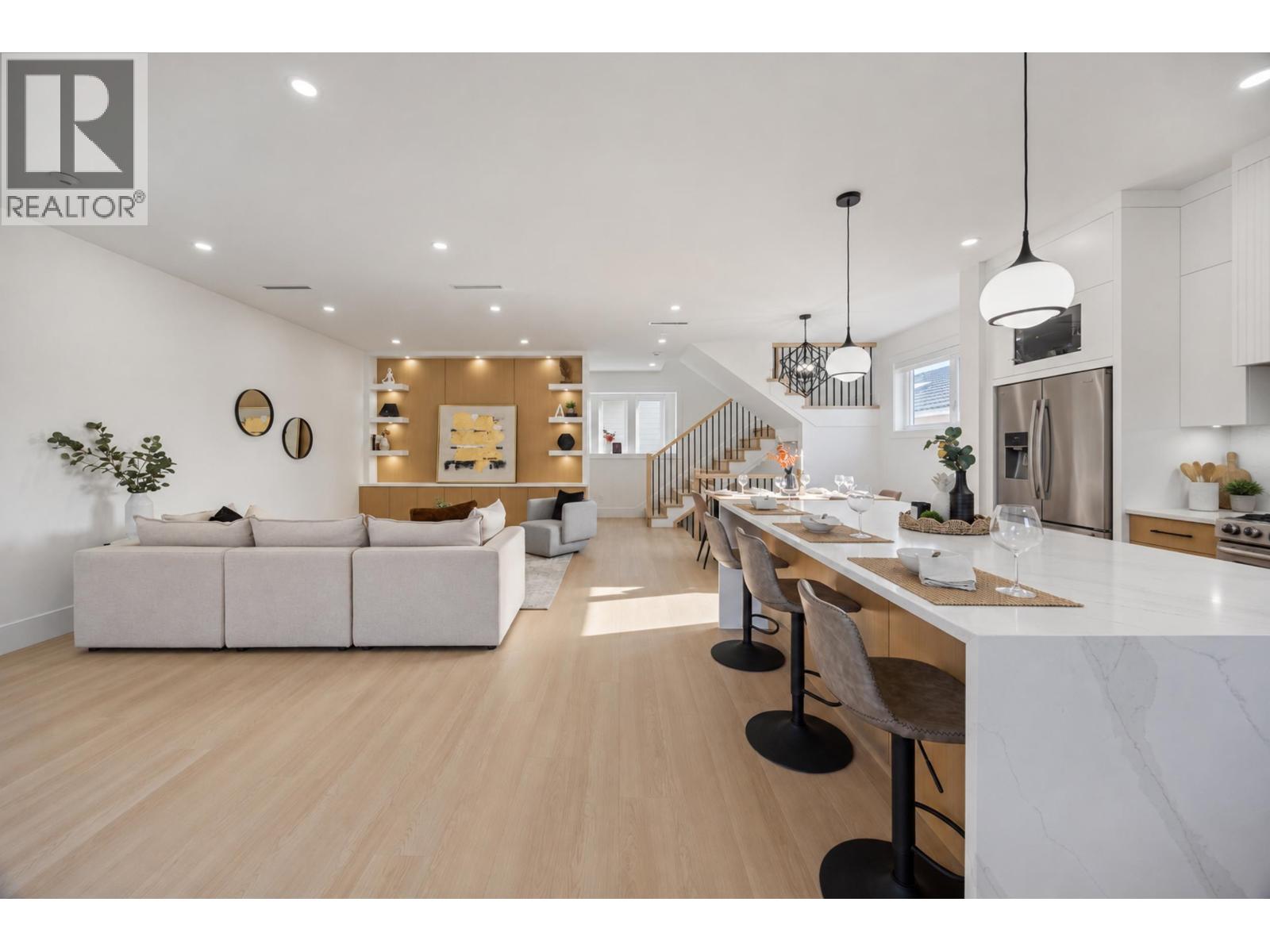 Photo of 2 7087 MARY AVENUE 15