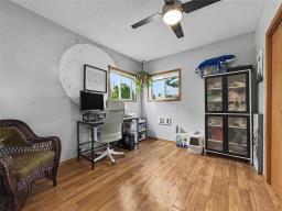 384 Queen Street E, Virden, MB R0M2C0 Photo 20