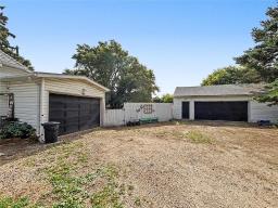 384 Queen Street E, Virden, MB R0M2C0 Photo 30