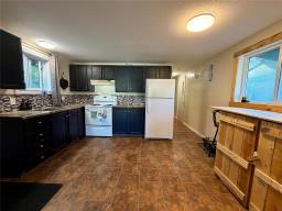 14 Crang's Trailer Court, Shilo, MB R0K2A0 Photo 11