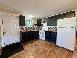 14 Crang's Trailer Court, Shilo, MB R0K2A0 Photo 12