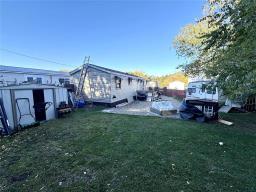 14 Crang's Trailer Court, Shilo, MB R0K2A0 Photo 7