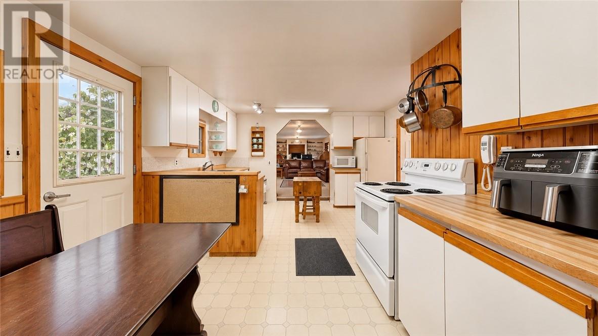17A Silver Bay Road - 12