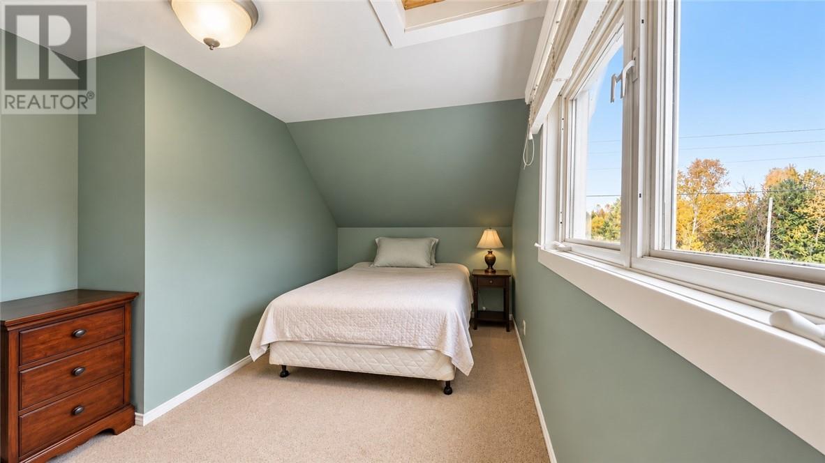 17A Silver Bay Road - 28