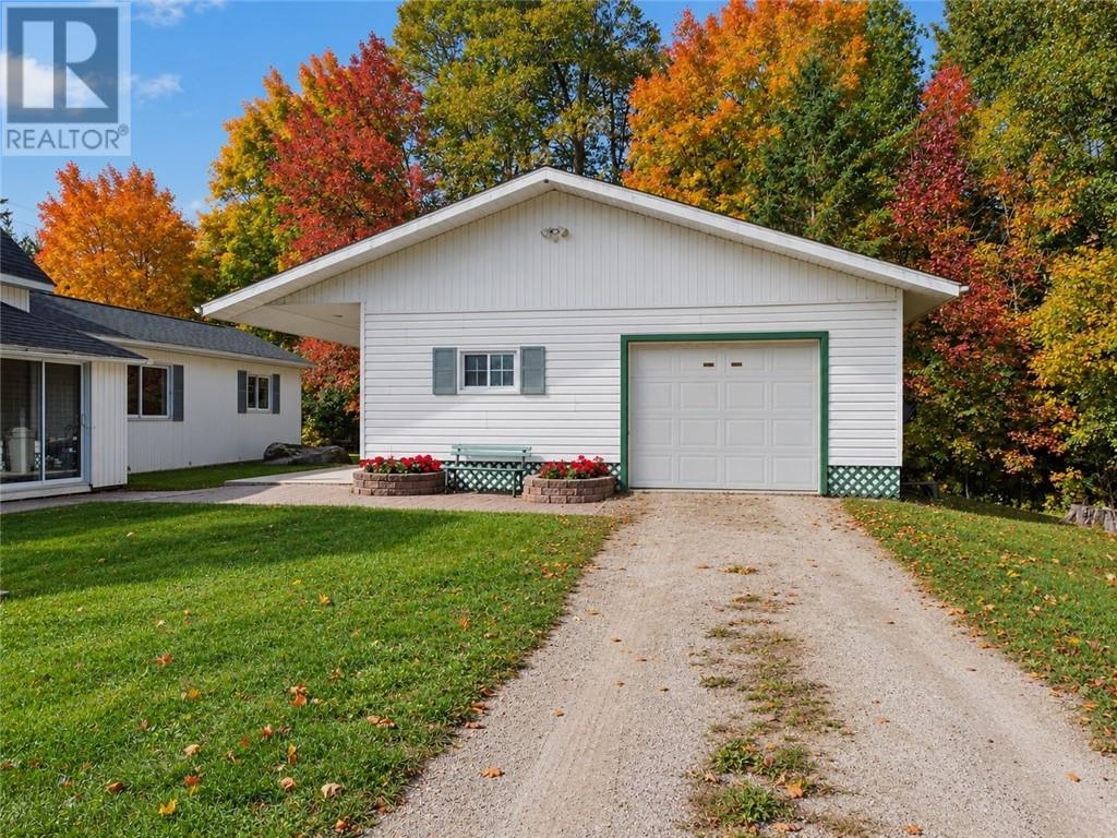 17A Silver Bay Road - 64
