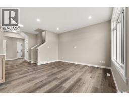 4pc Ensuite bath - 4517 Arens Road E, Regina, SK S4V1V9 Photo 6