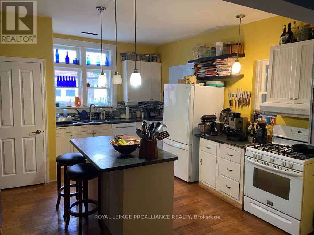573 Homewood photo 2