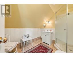 265 Ridge Road, Prince Edward County, ON K0K2T0 Photo 31