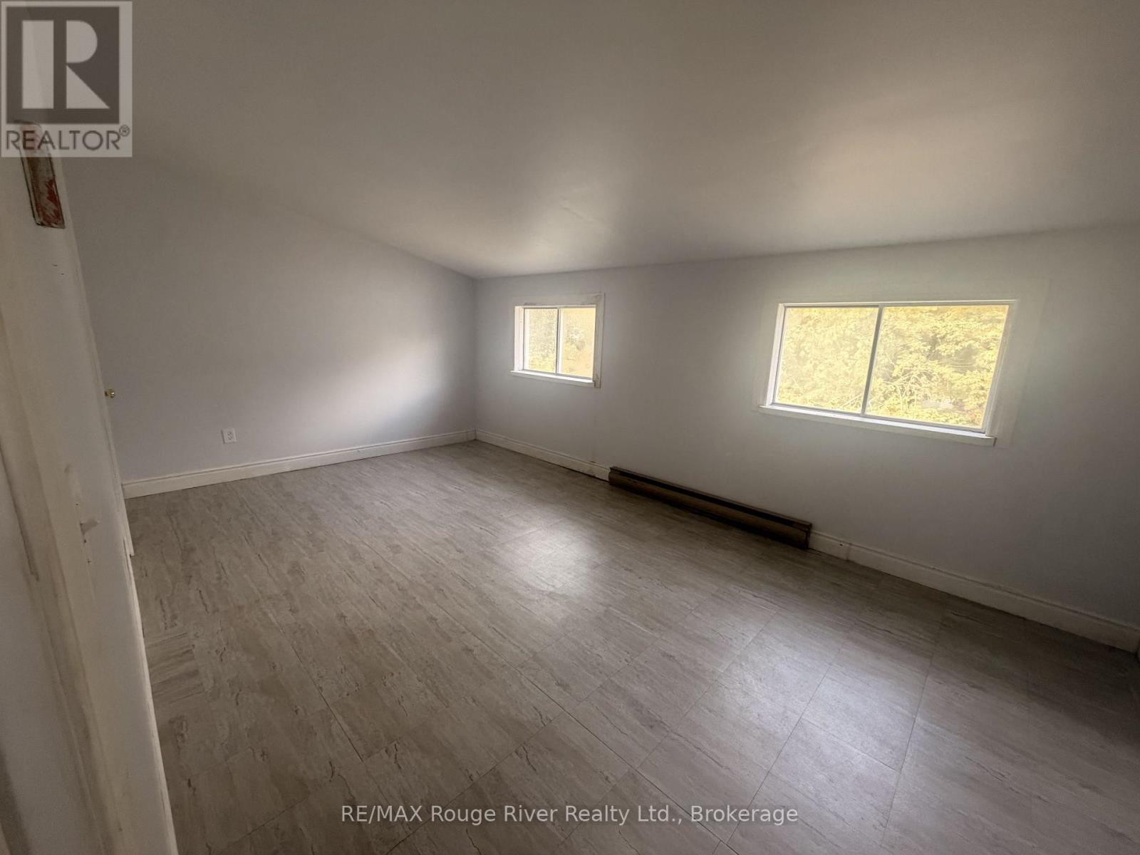 11 Edgewood Drive, Kawartha Lakes, ON photo 17