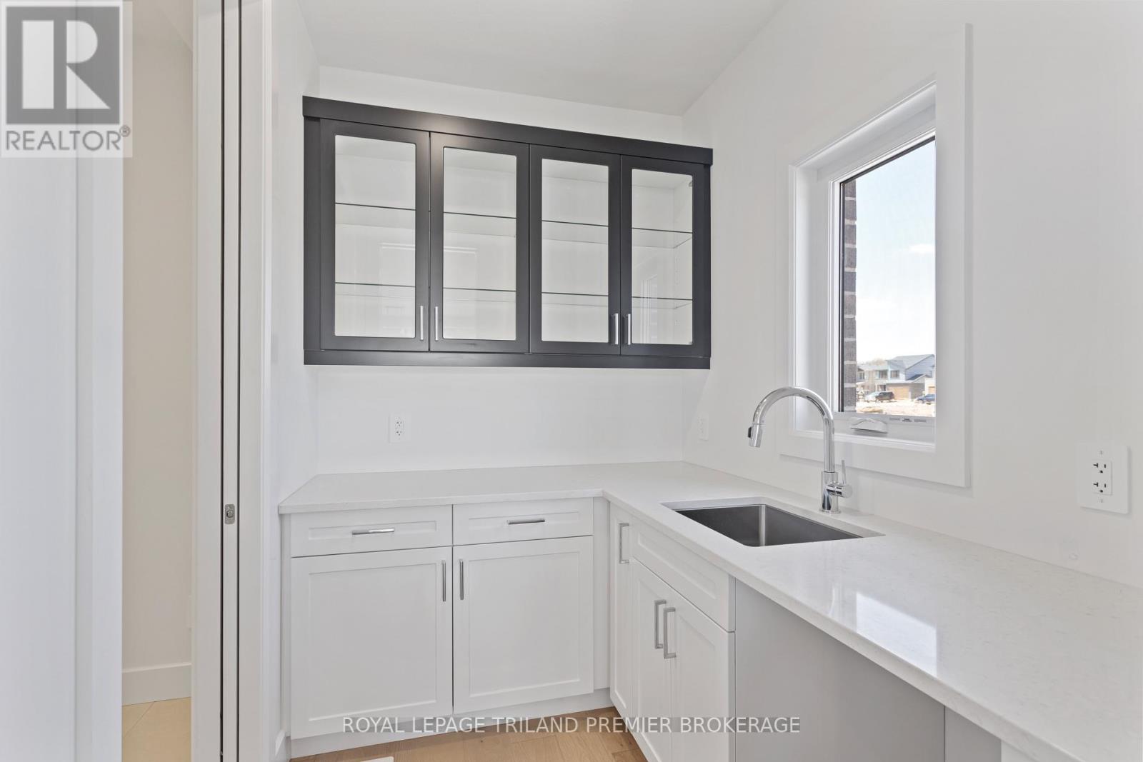4349 SAGEBRUSH CRESCENT - 9