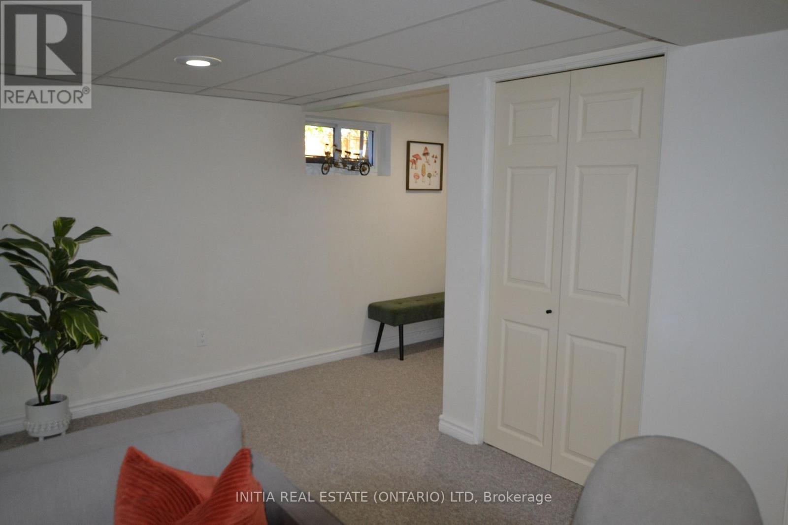 486 HALE STREET - 21