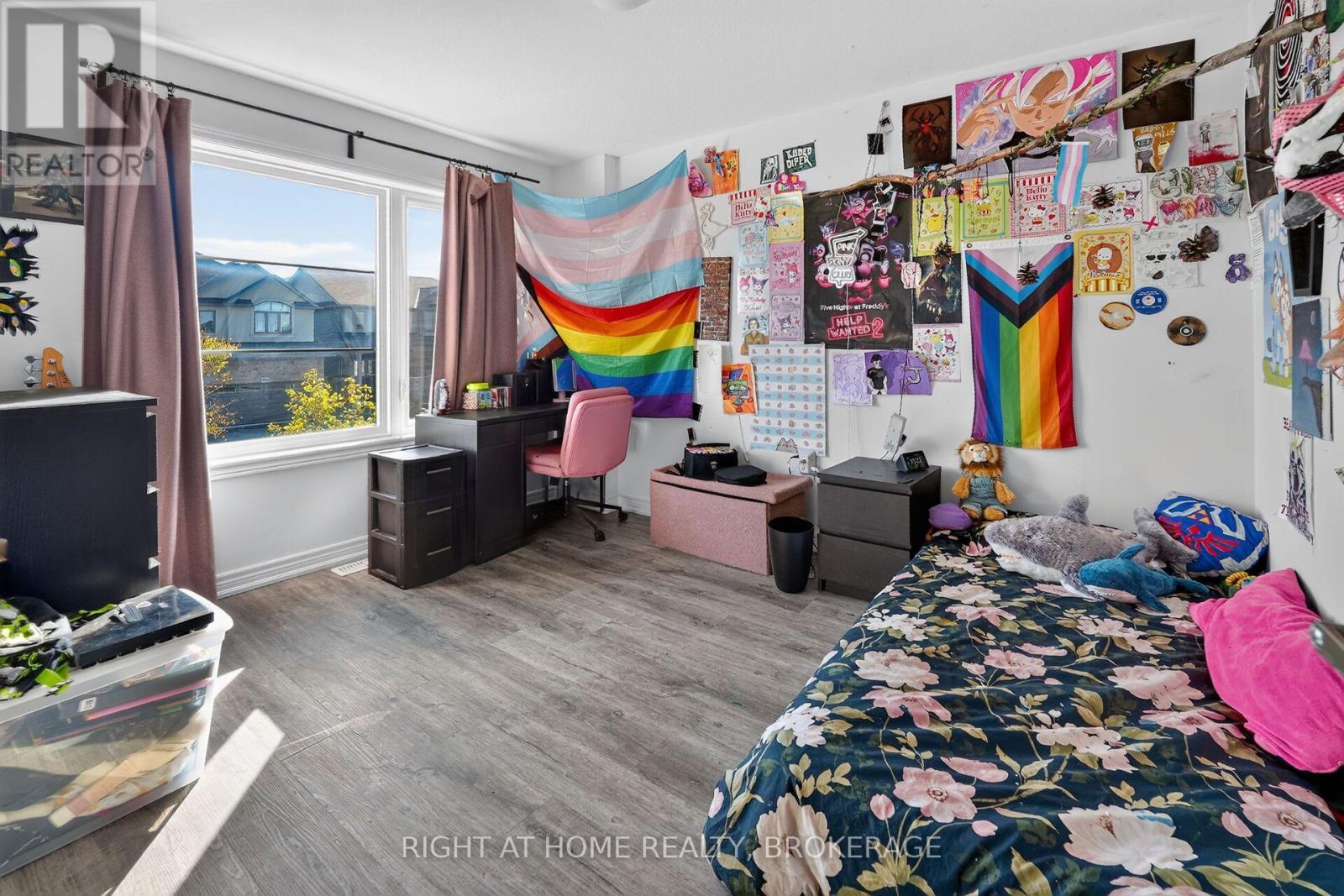 4069 BROCK STREET N - 28