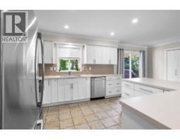 1949 Taylor Street, Port Coquitlam, BC V3C4M1 Photo 11