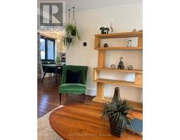 828 Eastvale Drive, Ottawa, ON K1J7A4 Photo 6