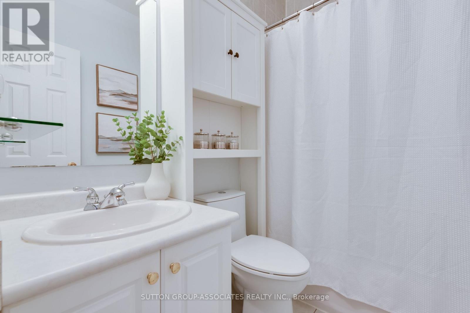 2B ALCINA AVENUE - 21