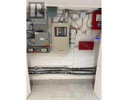 927 Queen Street W, Toronto, ON M6J1G5 Photo 11