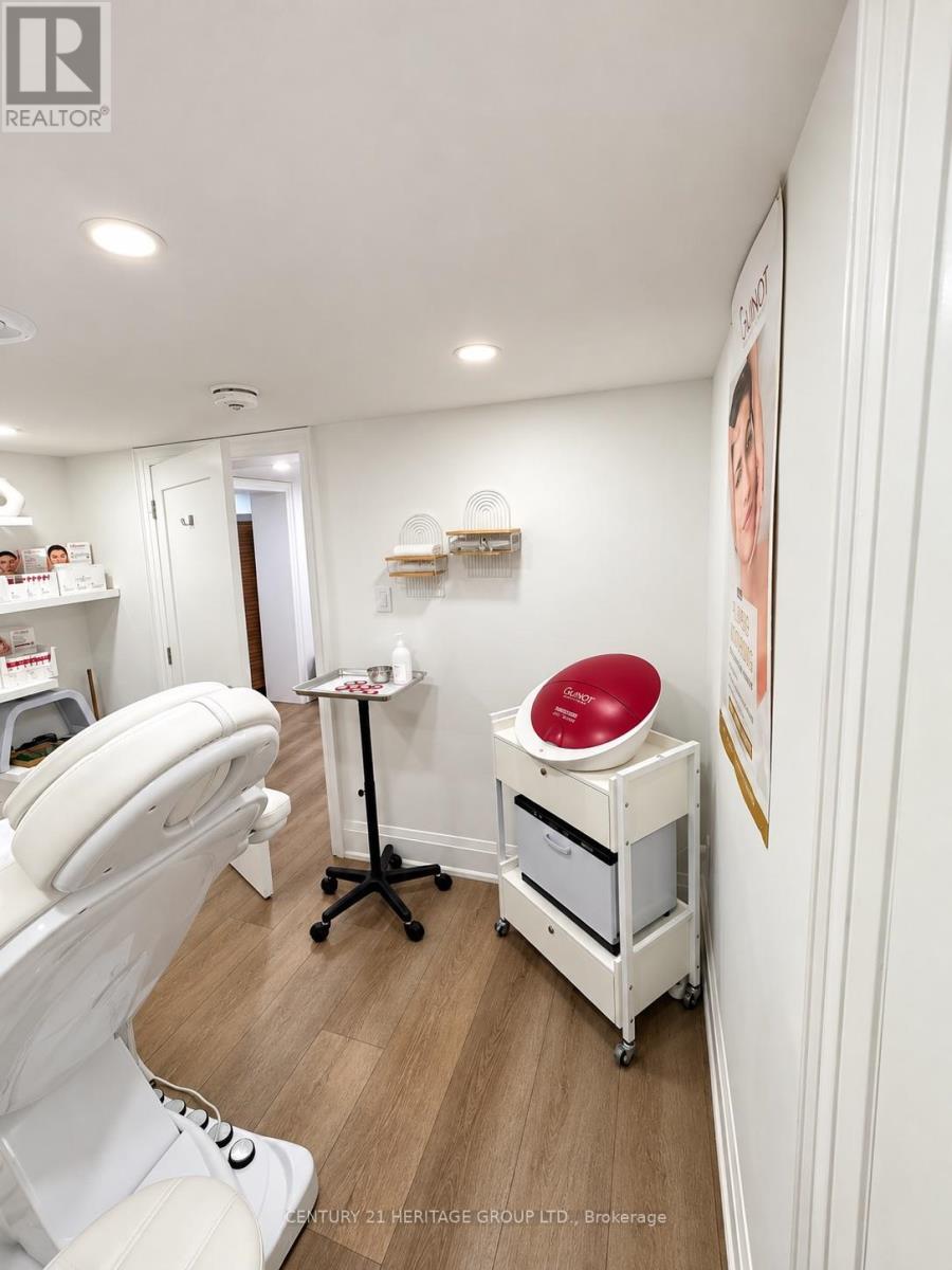 1618 Bayview Unit B photo 4