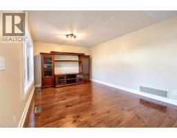 Dining room - 52 Redstart Drive, Cambridge, ON N1T2G6 Photo 8
