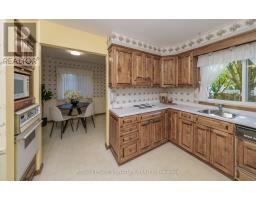 19 Castle Hill Drive, Toronto, ON M1T2Y2 Photo 18