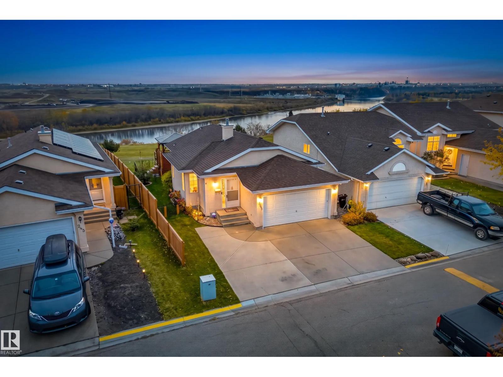 245 RIVER PT NW NW, Edmonton, Alberta, T5A4Z2