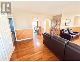 37 Larch Avenue thumbnail 16