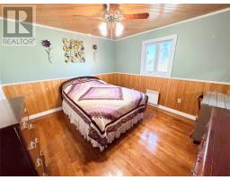 37 Larch Avenue thumbnail 23