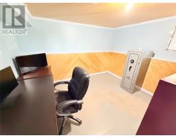 37 Larch Avenue thumbnail 30