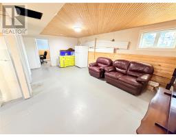 37 Larch Avenue thumbnail 34