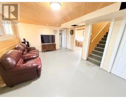 37 Larch Avenue thumbnail 36