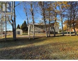 37 Larch Avenue thumbnail 40