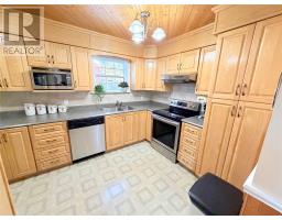 37 Larch Avenue thumbnail 5