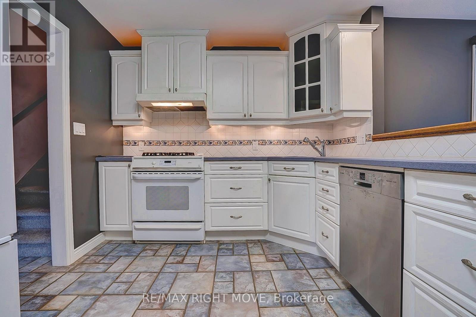456 Jamieson Drive, Orillia, ON photo 8