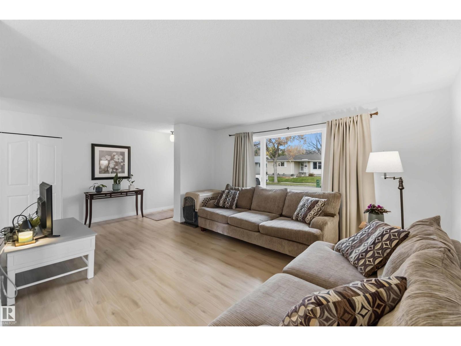 6207 146 Avenue NW, photo 11