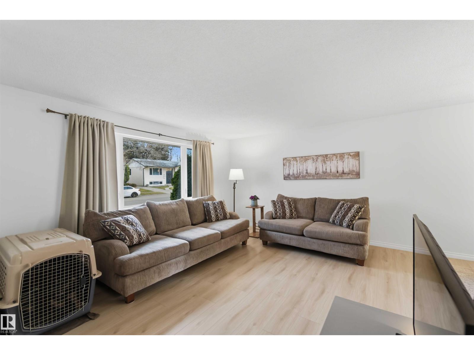 6207 146 Avenue NW, photo 9