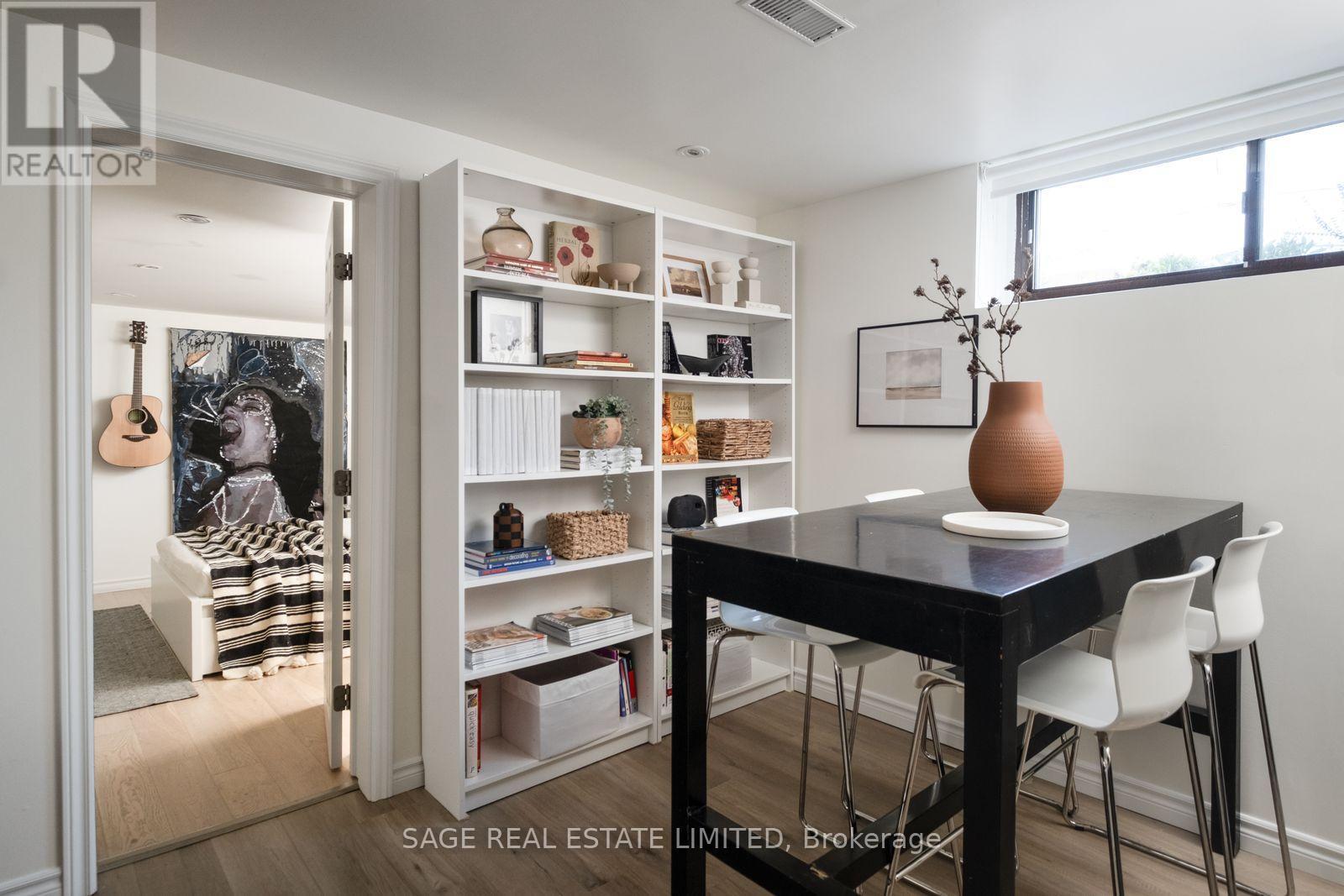 11 MAPLE BOULEVARD - 31