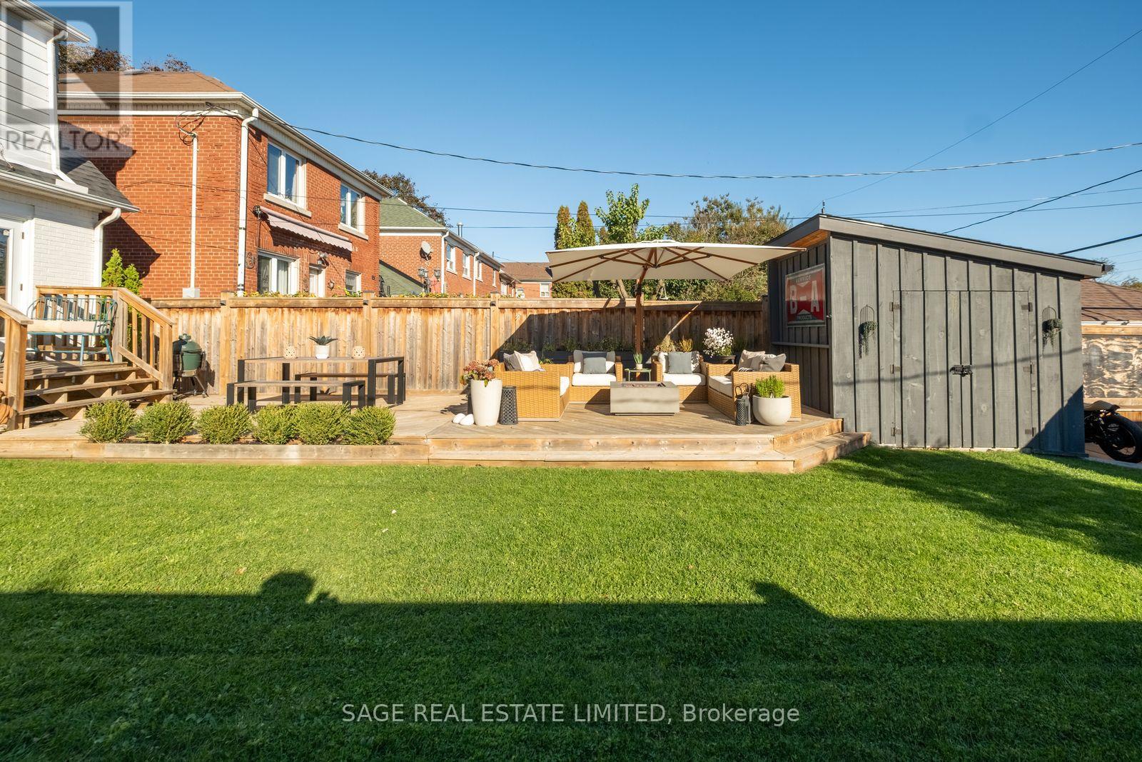 11 MAPLE BOULEVARD - 42