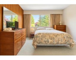 10965 Jay Crescent, Surrey, BC V3R5B3 Photo 8