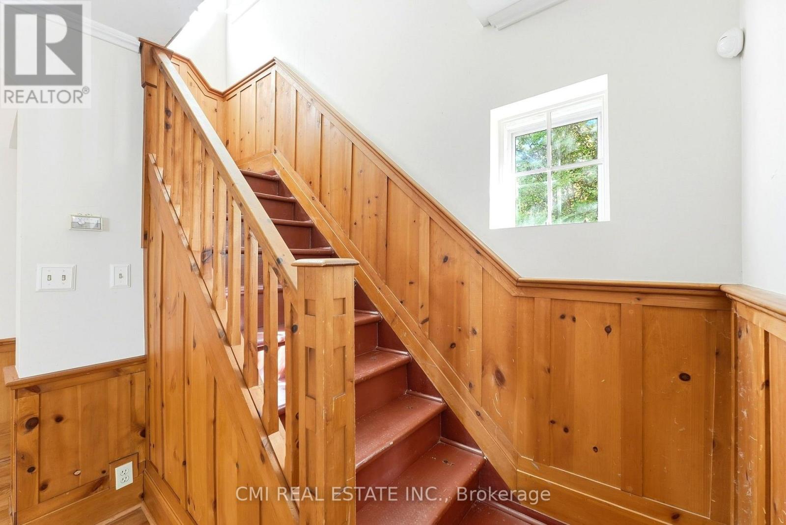 132 Base Line Road East, London South, ON photo 24
