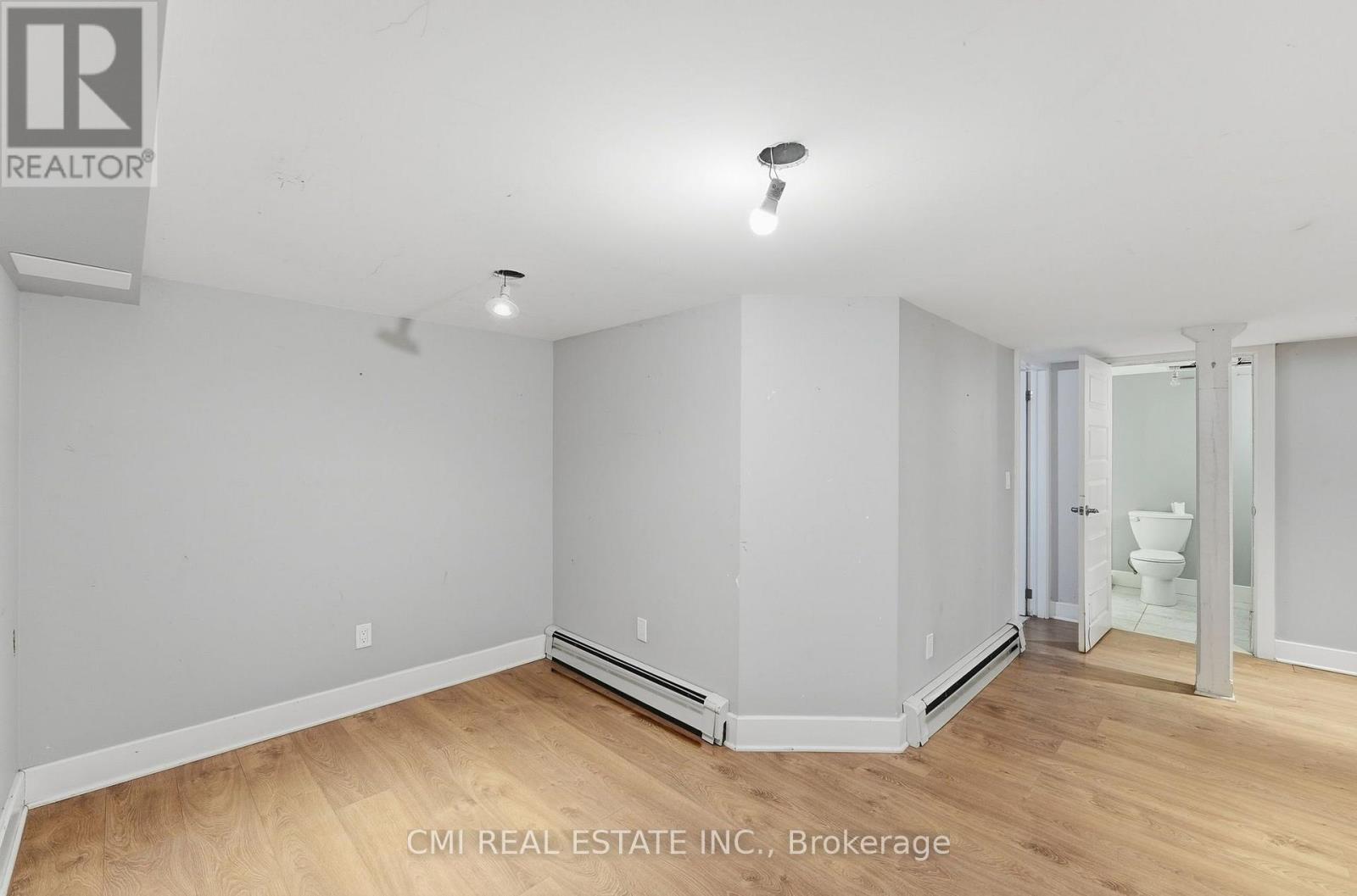 132 Base Line Road East, London South, ON photo 41