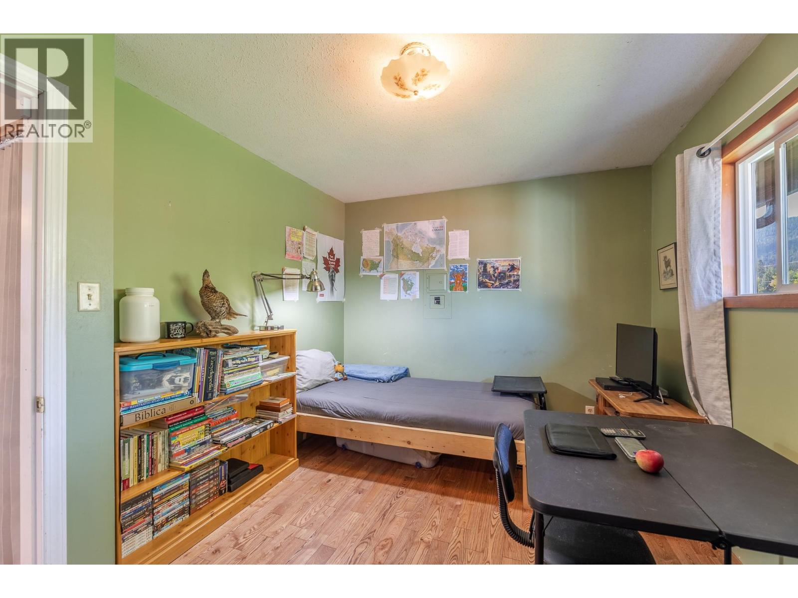 855 Fish Lake Road, Summerland - Image 1