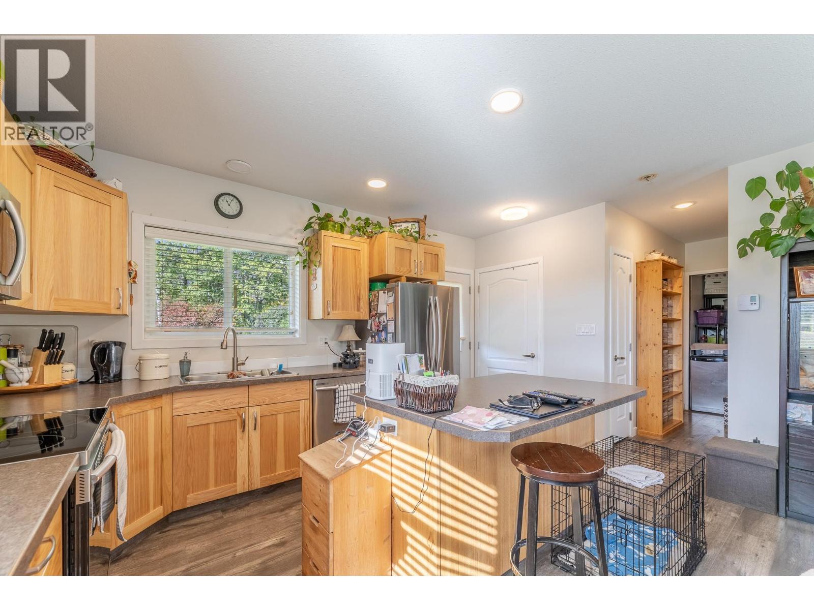 855 Fish Lake Road, Summerland - Image 1