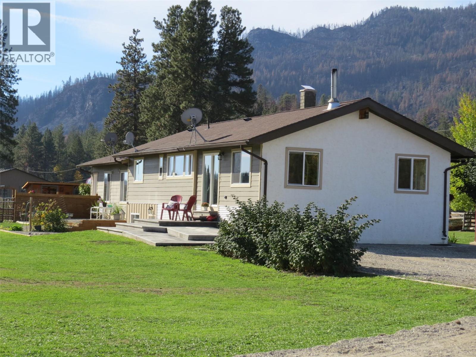 855 Fish Lake Road, Summerland - Image 1