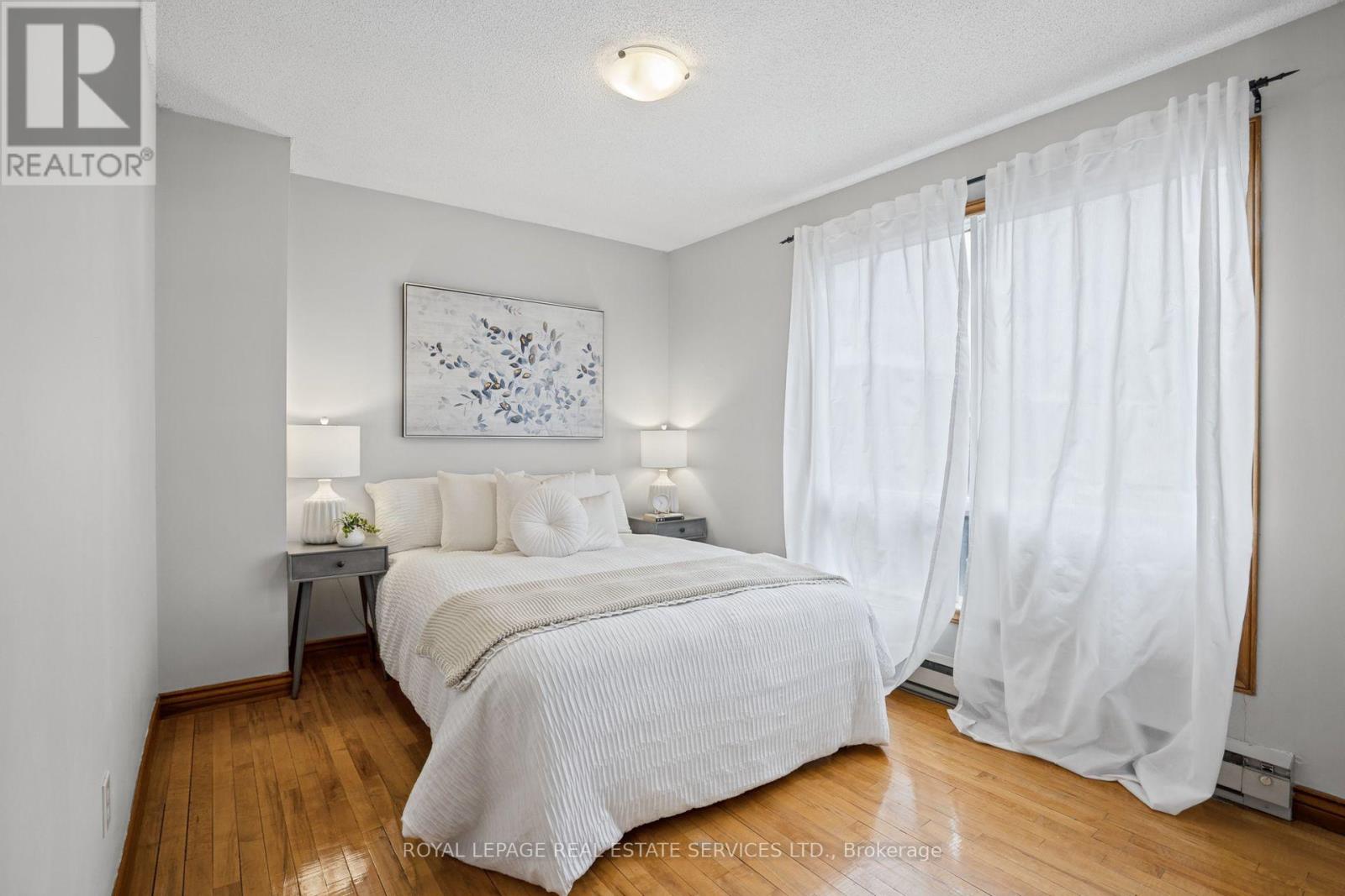 3 Harshaw Avenue, Toronto, ON photo 18
