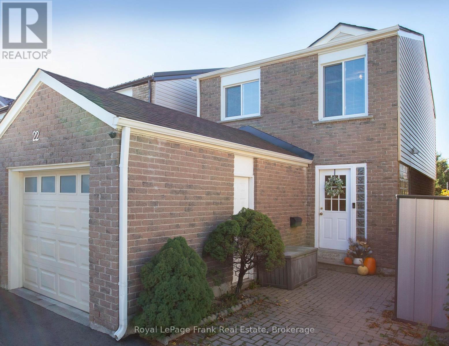22 Peachtree Place, Vaughan, ON