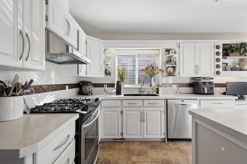 Photo of 4487 222A STREET 11