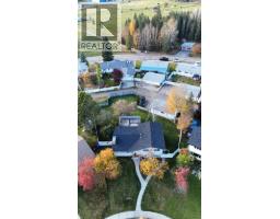 Primary Bedroom - 4354 9 Avenue, Edson, AB T7E1B4 Photo 6