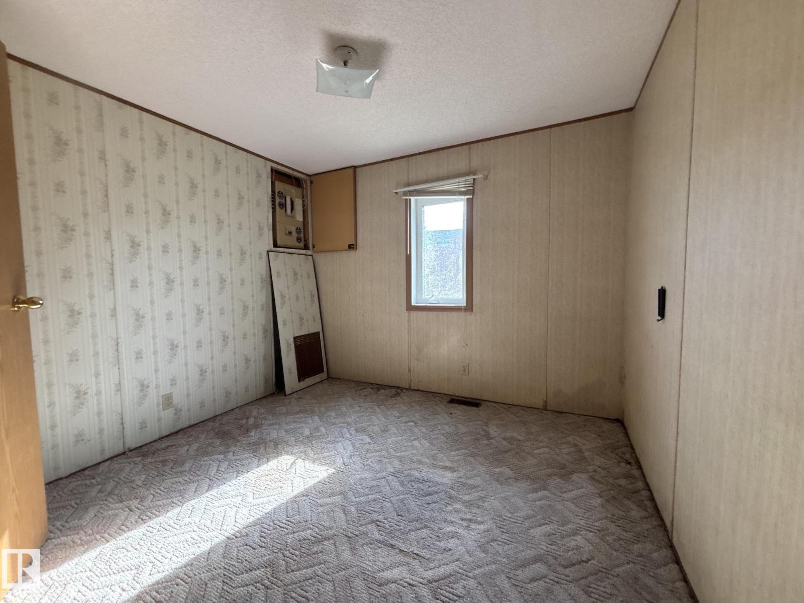 98 Evergreen Pa NW, photo 10