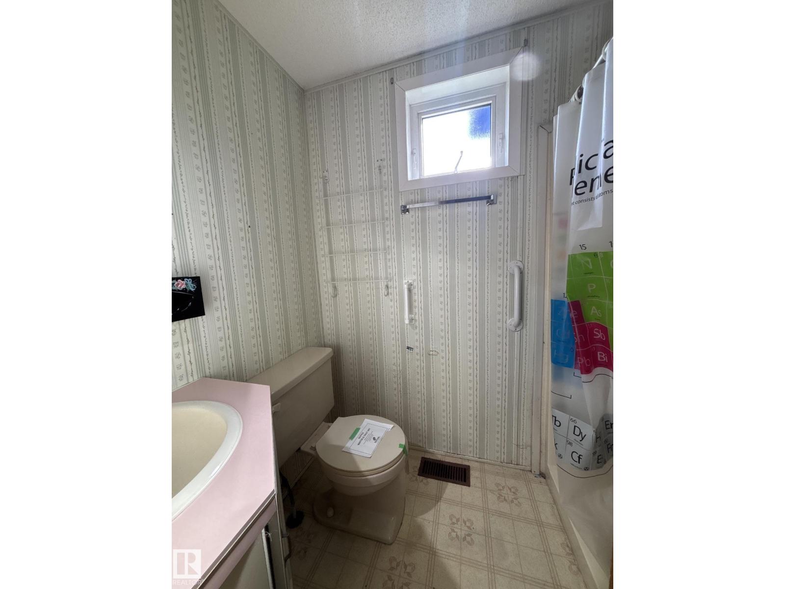 98 Evergreen Pa NW, photo 20