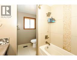68 Elliott Drive, Camrose, AB T4V3X7 Photo 17